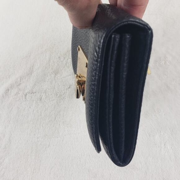 Michael Kors Wallet Women's Black Pebble Large Leather Gold Hardware - Picture 10 of 10